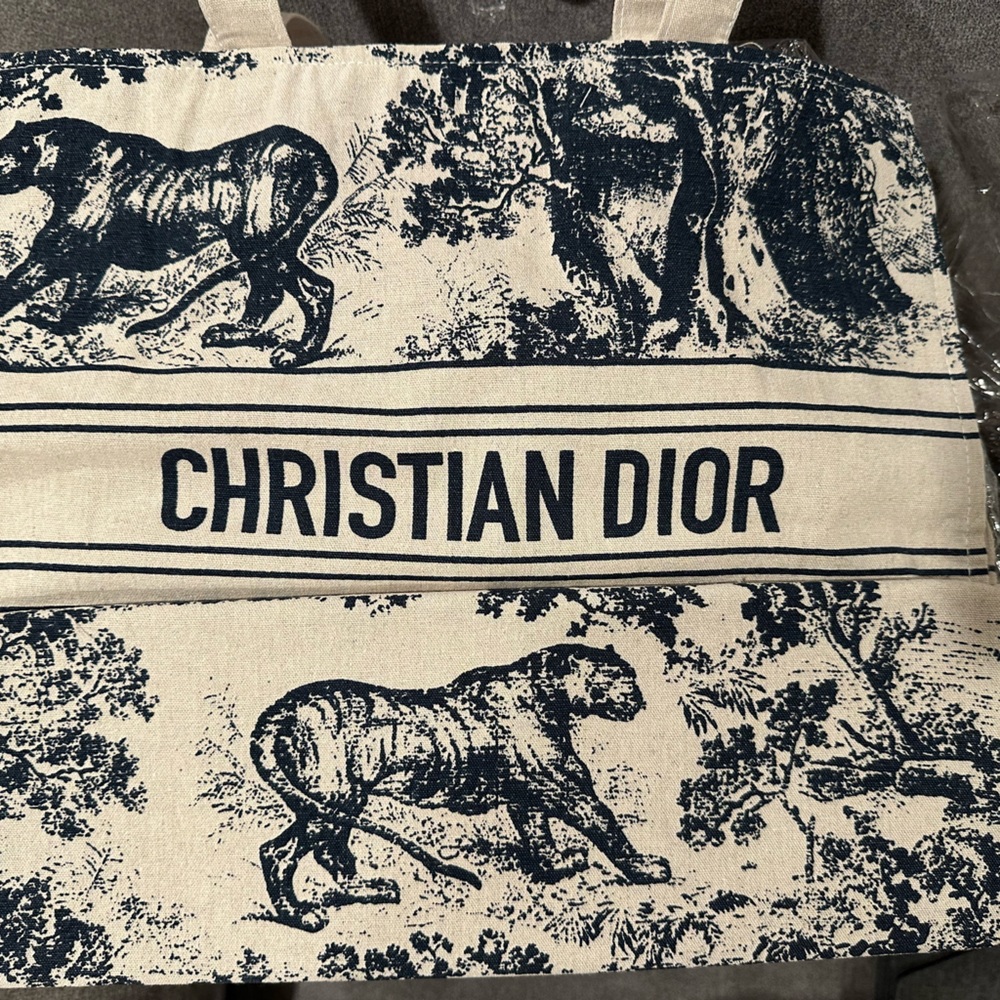 Christian Dior Dioriviera Wardujuy Tote Bag in Navy
